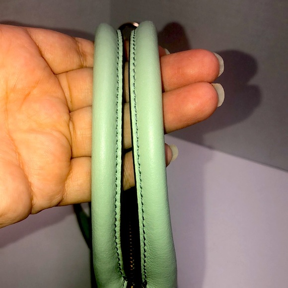 XLARGE ..Kate Spade Leather Mint Green LARGE bag IN Mint condition 💖🔥 - Picture 10 of 10